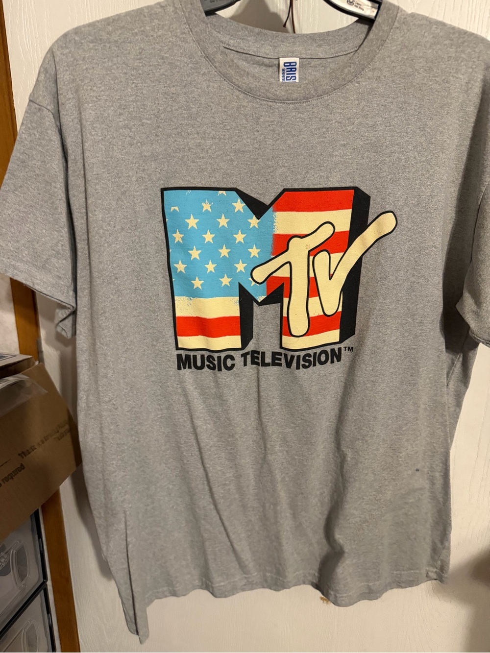 MTV Music Television Unisex Gray Graphic Tee - American Flag Logo XL